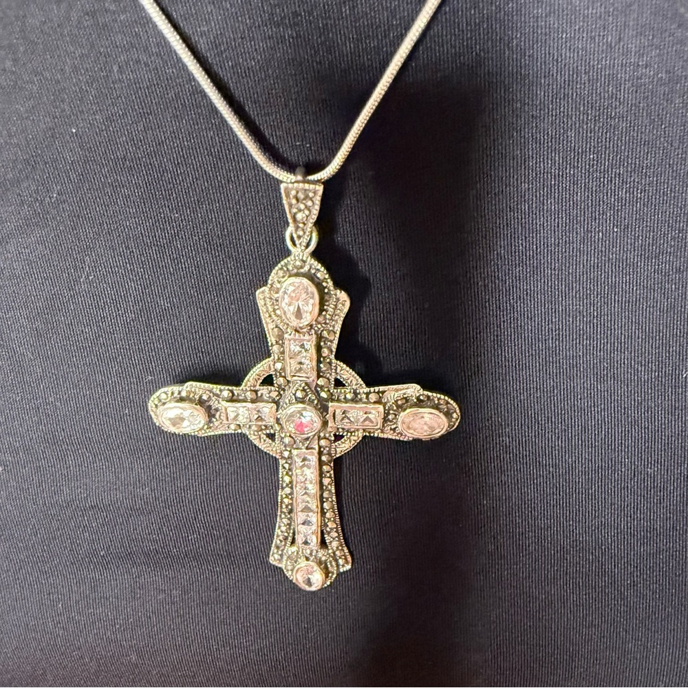 Vintage 925 Sterling Silver Gothic Cross Marcasite Statement Pendant Necklace